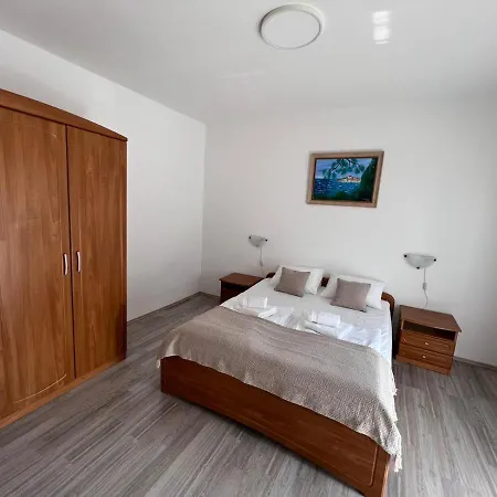 Iskra Guest house 3*
