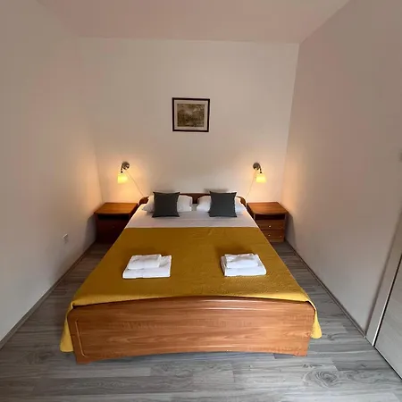 Iskra 3* Rovinj